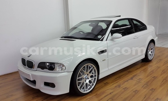 Acheter Occasion Voiture BMW M3 Blanc à Beitbridge, Matabeleland South Acheter Occasion Voiture BMW M3 Blanc à Beitbridge, Matabeleland South