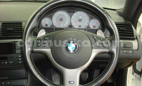 Acheter Occasion Voiture BMW M3 Blanc à Beitbridge, Matabeleland South Acheter Occasion Voiture BMW M3 Blanc à Beitbridge, Matabeleland South