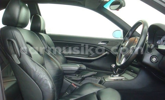 Acheter Occasion Voiture BMW M3 Blanc à Beitbridge, Matabeleland South Acheter Occasion Voiture BMW M3 Blanc à Beitbridge, Matabeleland South