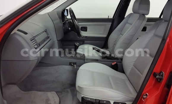 Tenga Tsaru BMW 3–Series Tsvuku Mota in Beitbridge in Matabeleland South Tenga Tsaru BMW 3–Series Tsvuku Mota in Beitbridge in Matabeleland South