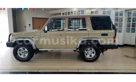 Acheter Occasion Voiture Toyota Land Cruiser Marron à Mutare, Manicaland Acheter Occasion Voiture Toyota Land Cruiser Marron à Mutare, Manicaland