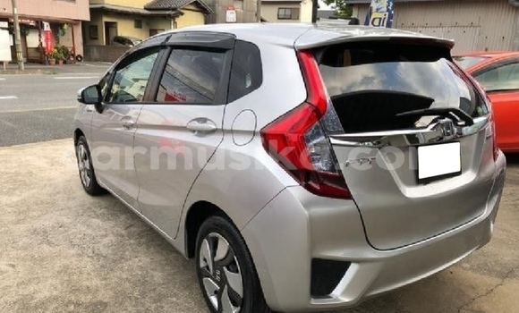 Nunua Ilio tumika Honda Fit Fedha Gari ndani ya Beitbridge nchini Matabeleland Kusini Nunua Ilio tumika Honda Fit Fedha Gari ndani ya Beitbridge nchini Matabeleland Kusini