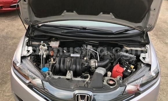 Nunua Ilio tumika Honda Fit Fedha Gari ndani ya Beitbridge nchini Matabeleland Kusini Nunua Ilio tumika Honda Fit Fedha Gari ndani ya Beitbridge nchini Matabeleland Kusini