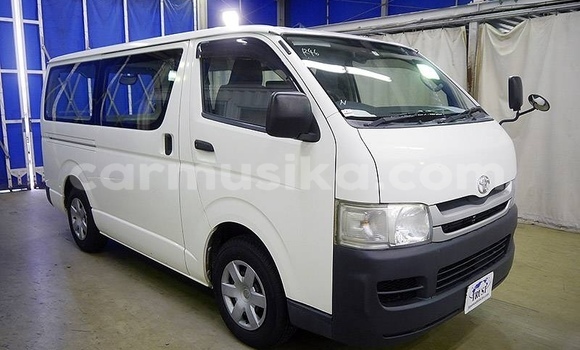 Acheter Occasion Voiture Toyota Hiace Blanc à Beitbridge, Matabeleland South Acheter Occasion Voiture Toyota Hiace Blanc à Beitbridge, Matabeleland South