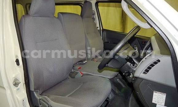 Acheter Occasion Voiture Toyota Hiace Blanc à Beitbridge, Matabeleland South Acheter Occasion Voiture Toyota Hiace Blanc à Beitbridge, Matabeleland South