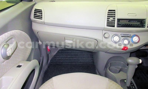 Nunua Ilio tumika Nissan March Fedha Gari ndani ya Beitbridge nchini Matabeleland Kusini Nunua Ilio tumika Nissan March Fedha Gari ndani ya Beitbridge nchini Matabeleland Kusini