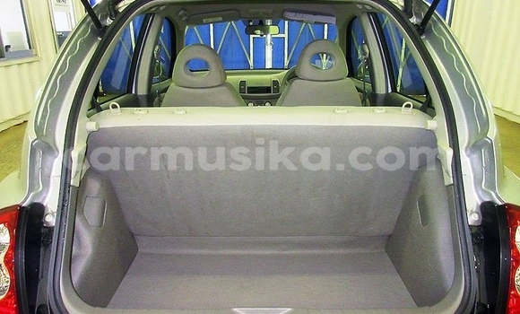 Nunua Ilio tumika Nissan March Fedha Gari ndani ya Beitbridge nchini Matabeleland Kusini Nunua Ilio tumika Nissan March Fedha Gari ndani ya Beitbridge nchini Matabeleland Kusini