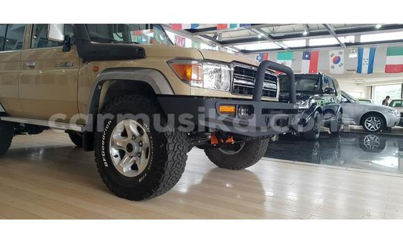 Acheter Occasion Voiture Toyota Land Cruiser Marron à Mutare, Manicaland Acheter Occasion Voiture Toyota Land Cruiser Marron à Mutare, Manicaland