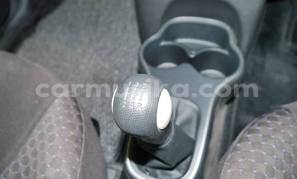 Buy Used Nissan March Blue Car in Beitbridge in Matabeleland South Buy Used Nissan March Blue Car in Beitbridge in Matabeleland South