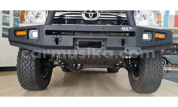 Acheter Occasion Voiture Toyota Land Cruiser Marron à Mutare, Manicaland Acheter Occasion Voiture Toyota Land Cruiser Marron à Mutare, Manicaland