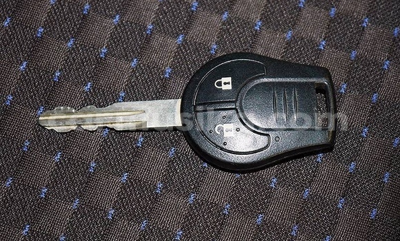 Buy Used Nissan March Blue Car in Beitbridge in Matabeleland South Buy Used Nissan March Blue Car in Beitbridge in Matabeleland South