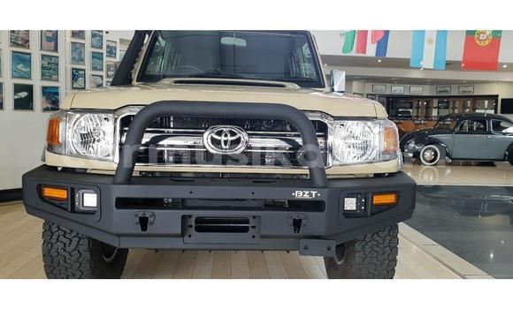 Acheter Occasion Voiture Toyota Land Cruiser Marron à Mutare, Manicaland Acheter Occasion Voiture Toyota Land Cruiser Marron à Mutare, Manicaland