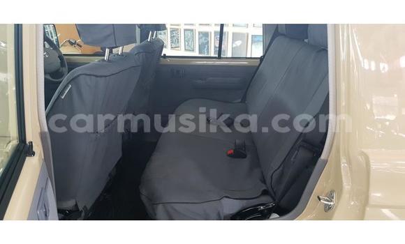 Acheter Occasion Voiture Toyota Land Cruiser Marron à Mutare, Manicaland Acheter Occasion Voiture Toyota Land Cruiser Marron à Mutare, Manicaland