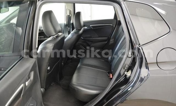 Acheter Occasion Voiture Honda Fit Noir à Beitbridge, Matabeleland South Acheter Occasion Voiture Honda Fit Noir à Beitbridge, Matabeleland South