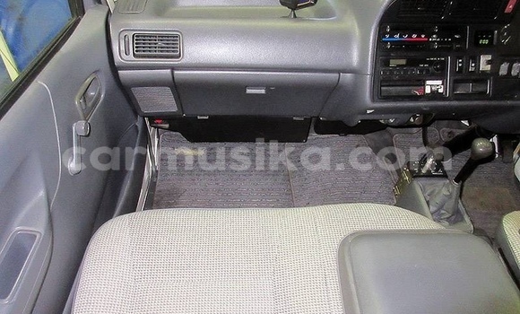 Acheter Occasion Voiture Toyota Hiace Blanc à Beitbridge, Matabeleland South Acheter Occasion Voiture Toyota Hiace Blanc à Beitbridge, Matabeleland South