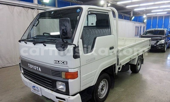 Acheter Occasion Voiture Toyota Hiace Blanc à Beitbridge, Matabeleland South Acheter Occasion Voiture Toyota Hiace Blanc à Beitbridge, Matabeleland South