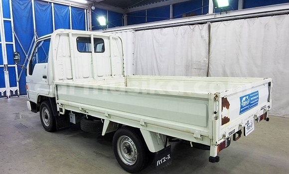 Acheter Occasion Voiture Toyota Hiace Blanc à Beitbridge, Matabeleland South Acheter Occasion Voiture Toyota Hiace Blanc à Beitbridge, Matabeleland South