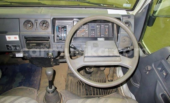 Acheter Occasion Voiture Toyota Hiace Blanc à Beitbridge, Matabeleland South Acheter Occasion Voiture Toyota Hiace Blanc à Beitbridge, Matabeleland South