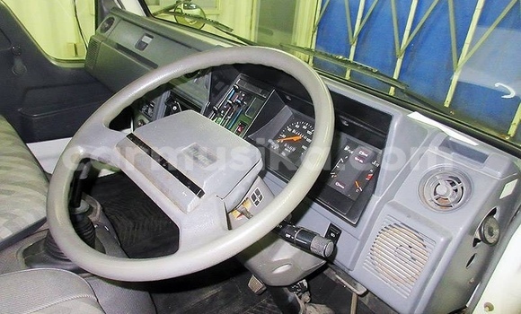 Acheter Occasion Voiture Toyota Hiace Blanc à Beitbridge, Matabeleland South Acheter Occasion Voiture Toyota Hiace Blanc à Beitbridge, Matabeleland South