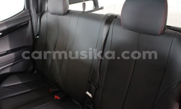 Buy Used Isuzu D–MAX White Car in Alexandra Park in Harare Buy Used Isuzu D–MAX White Car in Alexandra Park in Harare