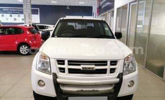 Acheter Occasion Voiture Isuzu KB Blanc à Beitbridge, Matabeleland South