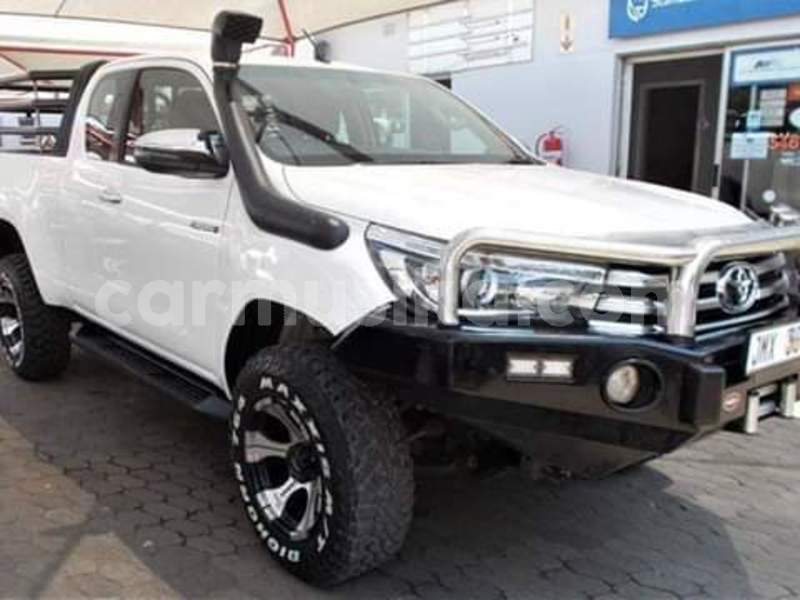 Big with watermark toyota hilux matabeleland south beitbridge 15325