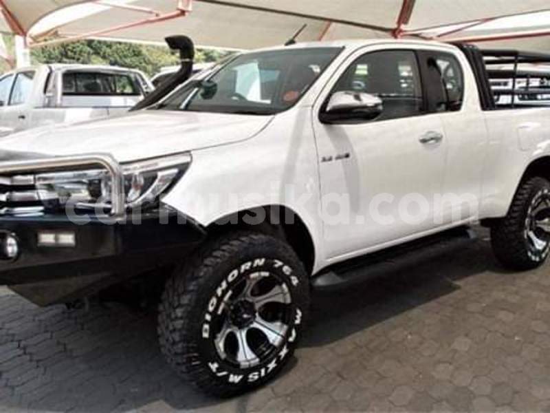 Big with watermark toyota hilux matabeleland south beitbridge 15325