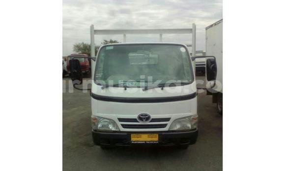 Tenga Tsaru Toyota Dyna Chena Rori in Beitbridge in Matabeleland South Tenga Tsaru Toyota Dyna Chena Rori in Beitbridge in Matabeleland South