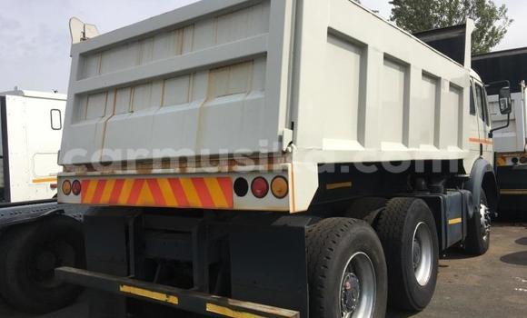 Tenga Tsaru Mercedes‒Benz Tipper Chena Rori in Beitbridge in Matabeleland South Tenga Tsaru Mercedes‒Benz Tipper Chena Rori in Beitbridge in Matabeleland South