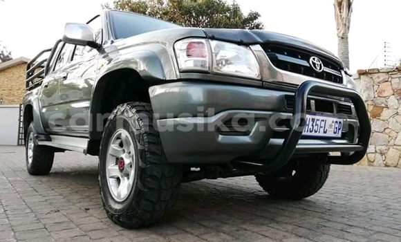 Tenga Tsaru Toyota Hilux Sirivha Mota in Beitbridge in Matabeleland South Tenga Tsaru Toyota Hilux Sirivha Mota in Beitbridge in Matabeleland South