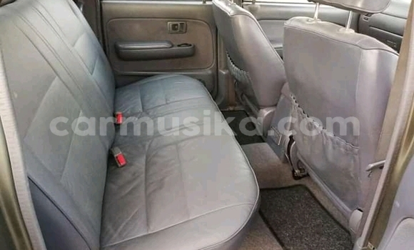 Tenga Tsaru Toyota Hilux Sirivha Mota in Beitbridge in Matabeleland South Tenga Tsaru Toyota Hilux Sirivha Mota in Beitbridge in Matabeleland South