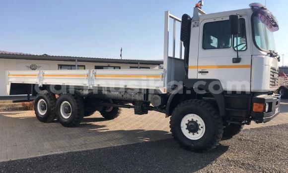 Buy Used Man D20 White Truck in Beitbridge in Matabeleland South Buy Used Man D20 White Truck in Beitbridge in Matabeleland South