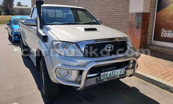 Acheter Occasion Voiture Toyota Hilux Gris à Beitbridge, Matabeleland South Acheter Occasion Voiture Toyota Hilux Gris à Beitbridge, Matabeleland South