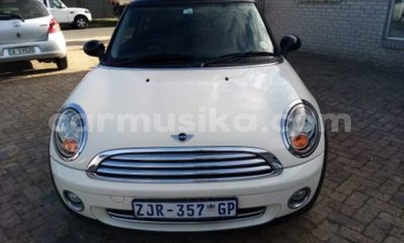 Tenga Tsaru MINI Cooper Zvimwe Mota in Harare in Harare Tenga Tsaru MINI Cooper Zvimwe Mota in Harare in Harare