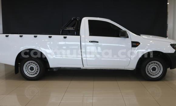 Acheter Occasion Voiture Ford Ranger Blanc à Beitbridge, Matabeleland South Acheter Occasion Voiture Ford Ranger Blanc à Beitbridge, Matabeleland South