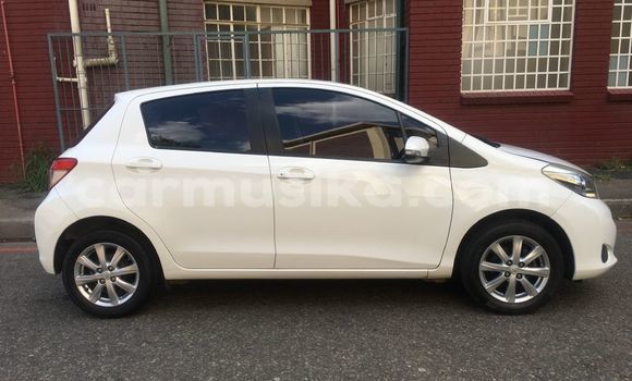 Nunua Ilio tumika Toyota Yaris Nyeupe Gari ndani ya Beitbridge nchini Matabeleland Kusini Nunua Ilio tumika Toyota Yaris Nyeupe Gari ndani ya Beitbridge nchini Matabeleland Kusini