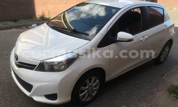 Nunua Ilio tumika Toyota Yaris Nyeupe Gari ndani ya Beitbridge nchini Matabeleland Kusini Nunua Ilio tumika Toyota Yaris Nyeupe Gari ndani ya Beitbridge nchini Matabeleland Kusini