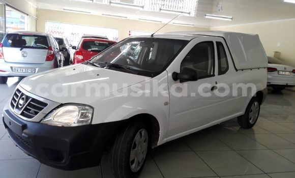 Nunua Ilio tumika Nissan NV200 Nyeupe Gari ndani ya Beitbridge nchini Matabeleland Kusini Nunua Ilio tumika Nissan NV200 Nyeupe Gari ndani ya Beitbridge nchini Matabeleland Kusini
