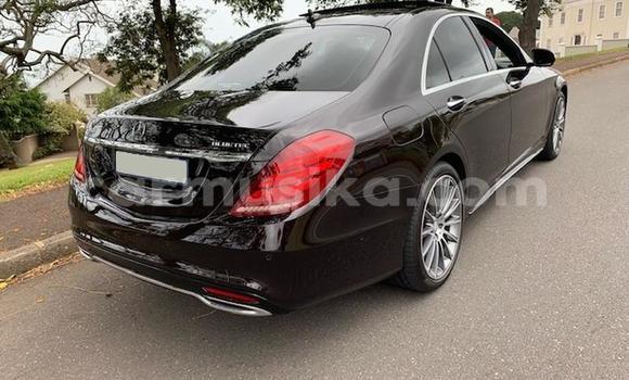 Acheter Occasion Voiture Mercedes‒Benz C–Class Noir à Beitbridge, Matabeleland South Acheter Occasion Voiture Mercedes‒Benz C–Class Noir à Beitbridge, Matabeleland South