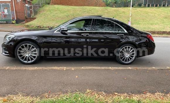 Acheter Occasion Voiture Mercedes‒Benz C–Class Noir à Beitbridge, Matabeleland South Acheter Occasion Voiture Mercedes‒Benz C–Class Noir à Beitbridge, Matabeleland South