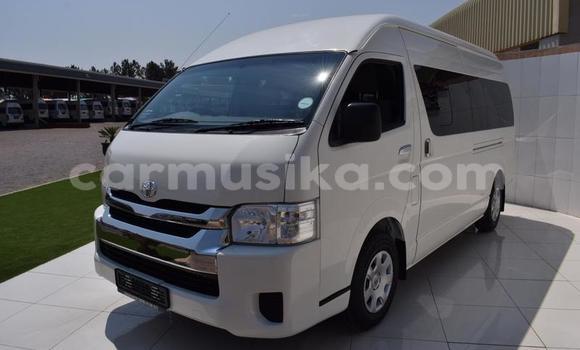 Nunua Ilio tumika Toyota Hiace Nyeupe Gari ndani ya Beitbridge nchini Matabeleland Kusini