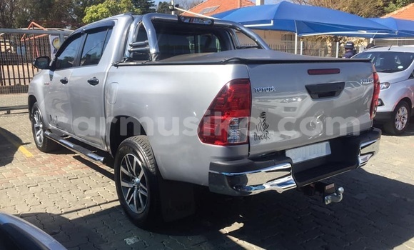 Acheter Occasion Voiture Toyota Hilux Gris à Beitbridge, Matabeleland South Acheter Occasion Voiture Toyota Hilux Gris à Beitbridge, Matabeleland South