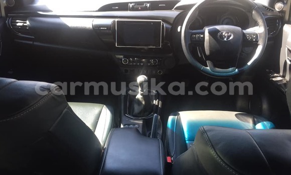 Acheter Occasion Voiture Toyota Hilux Gris à Beitbridge, Matabeleland South Acheter Occasion Voiture Toyota Hilux Gris à Beitbridge, Matabeleland South