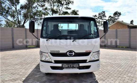 Acheter Occasion Utilitaire Toyota Dyna Blanc à Beitbridge, Matabeleland South Acheter Occasion Utilitaire Toyota Dyna Blanc à Beitbridge, Matabeleland South