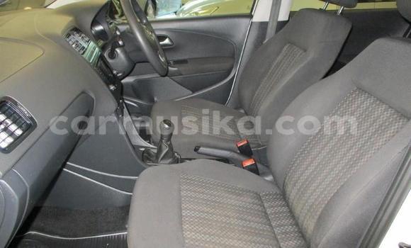 Nunua Ilio tumika Volkswagen Polo GTI Nyeupe Gari ndani ya Beitbridge nchini Matabeleland Kusini Nunua Ilio tumika Volkswagen Polo GTI Nyeupe Gari ndani ya Beitbridge nchini Matabeleland Kusini