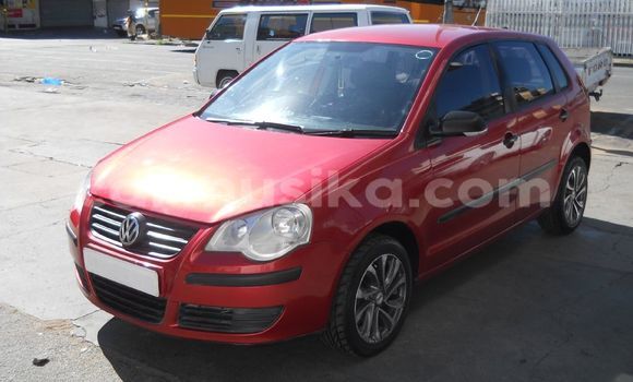 Nunua Ilio tumika Volkswagen Polo Nyekundu Gari ndani ya Beitbridge nchini Matabeleland Kusini Nunua Ilio tumika Volkswagen Polo Nyekundu Gari ndani ya Beitbridge nchini Matabeleland Kusini