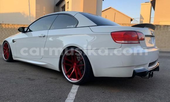 Acheter Occasion Voiture BMW M3 Blanc à Beitbridge, Matabeleland South Acheter Occasion Voiture BMW M3 Blanc à Beitbridge, Matabeleland South