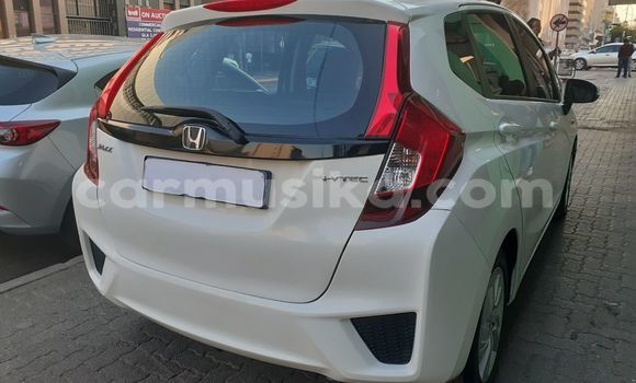 Nunua Ilio tumika Honda Jazz Nyeupe Gari ndani ya Beitbridge nchini Matabeleland Kusini