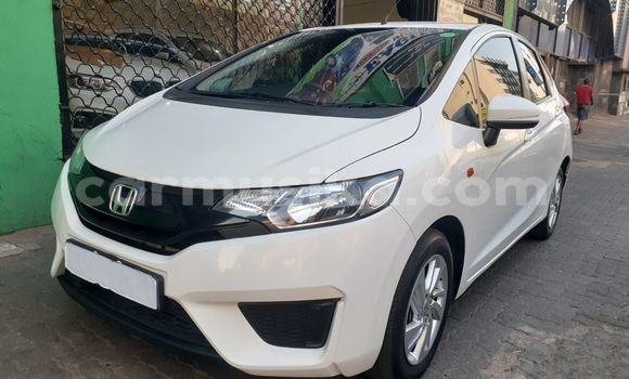 Nunua Ilio tumika Honda Jazz Nyeupe Gari ndani ya Beitbridge nchini Matabeleland Kusini Nunua Ilio tumika Honda Jazz Nyeupe Gari ndani ya Beitbridge nchini Matabeleland Kusini