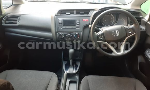 Nunua Ilio tumika Honda Jazz Nyeupe Gari ndani ya Beitbridge nchini Matabeleland Kusini Nunua Ilio tumika Honda Jazz Nyeupe Gari ndani ya Beitbridge nchini Matabeleland Kusini